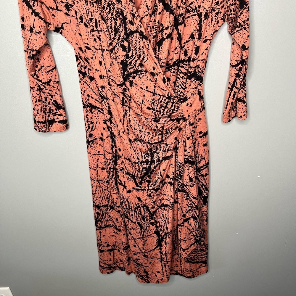 Karen Kane Abstract Print Faux Wrap Dress - Picture 5 of 10
